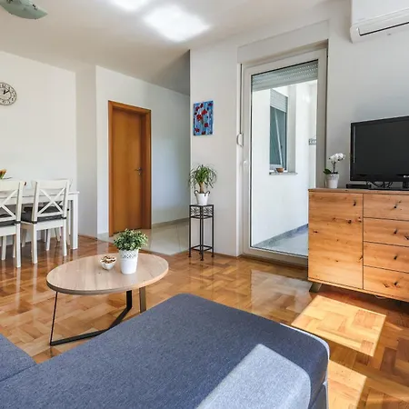 Lovely Apartment Zadar Buitenkant foto